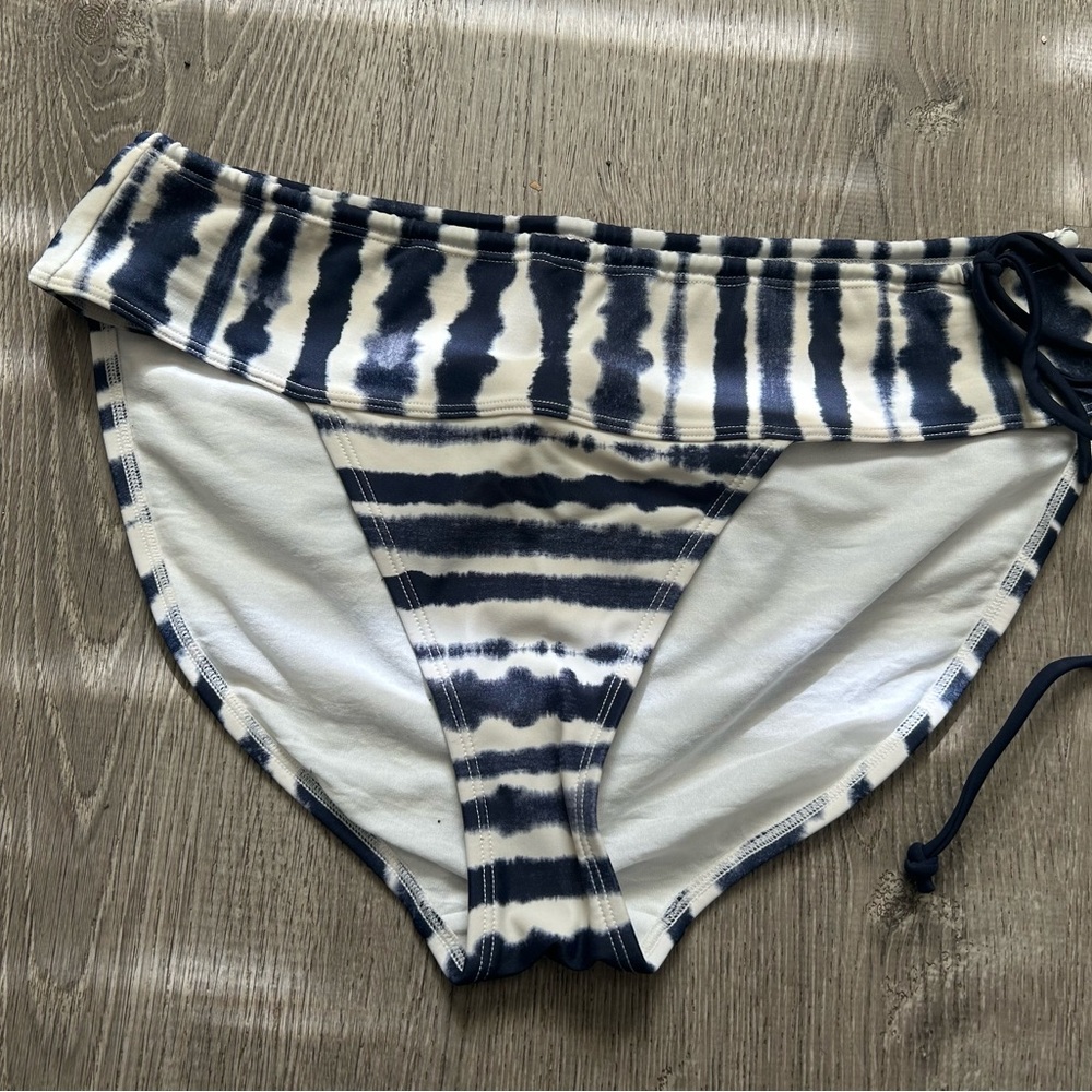 Athleta Navy and White Bikini Bottom